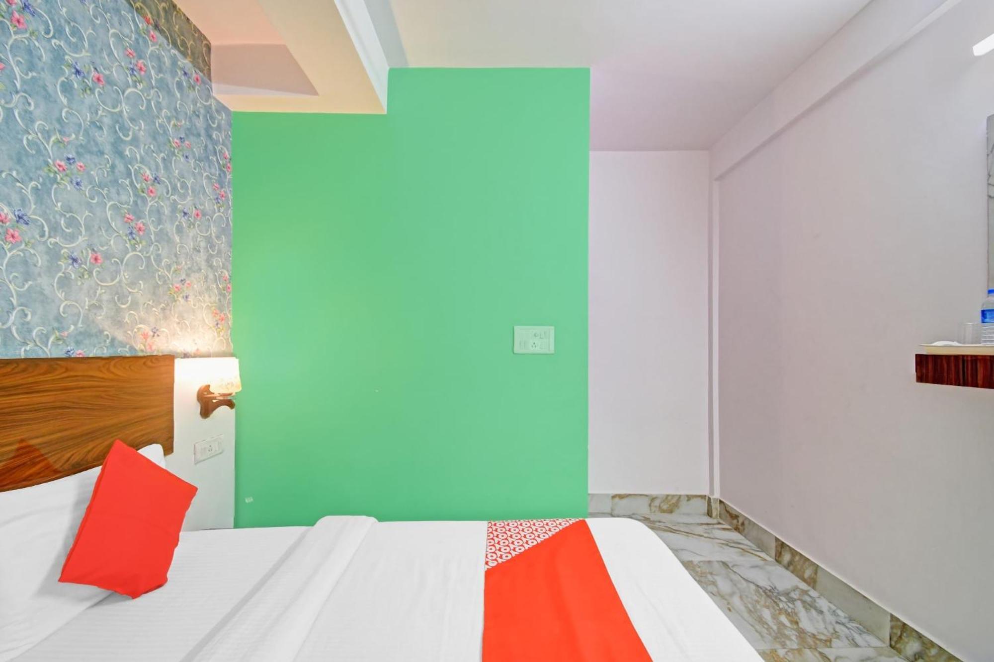 Hotel O Royal Plaza Καλκούτα Εξωτερικό φωτογραφία